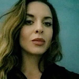 Meet your Posher, Corrine